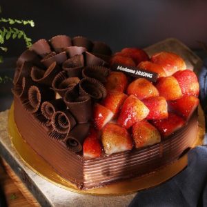 Strawbery & Chocolate Cake